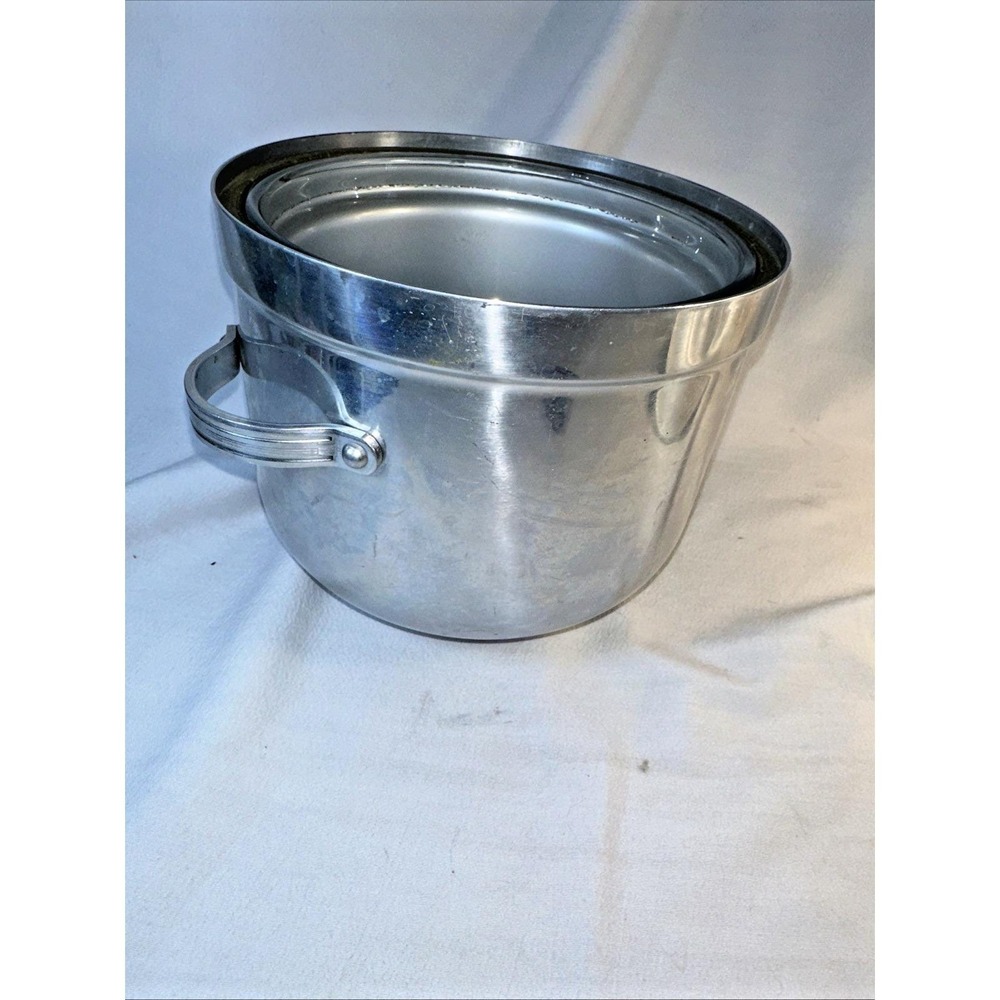 Vintage Buenilum & Pyrex Glass Lined Aluminum Ice Bucket w/ Lid Wooden Finial - Picture 8 of 12